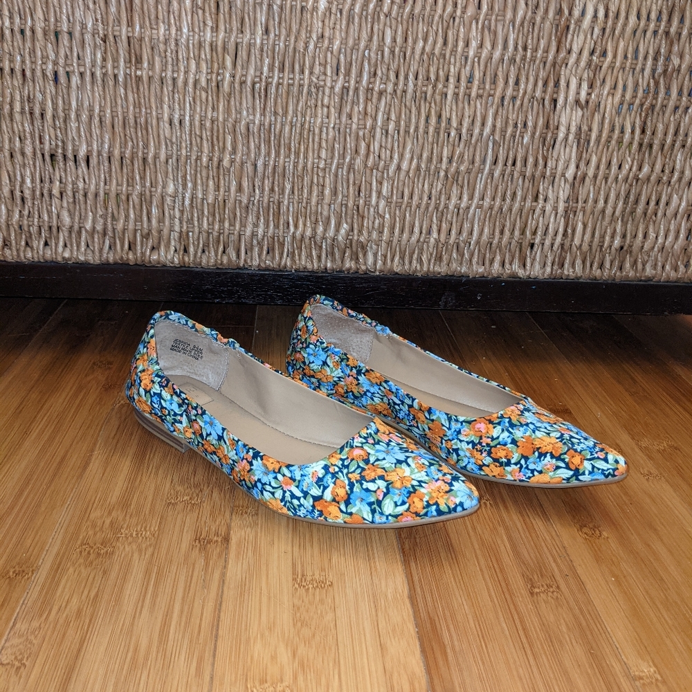 -KAARI blue- Pointed toe✨Floral🏵️Flats🥿 - Picture 2 of 4